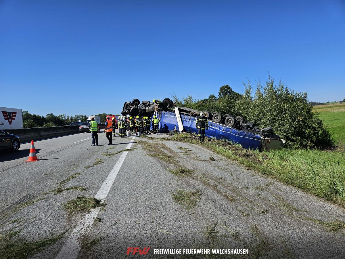 LKW Unfall Auf Der A8